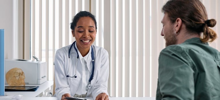 Man talking to his doctor about Gabapentin withdrawal.