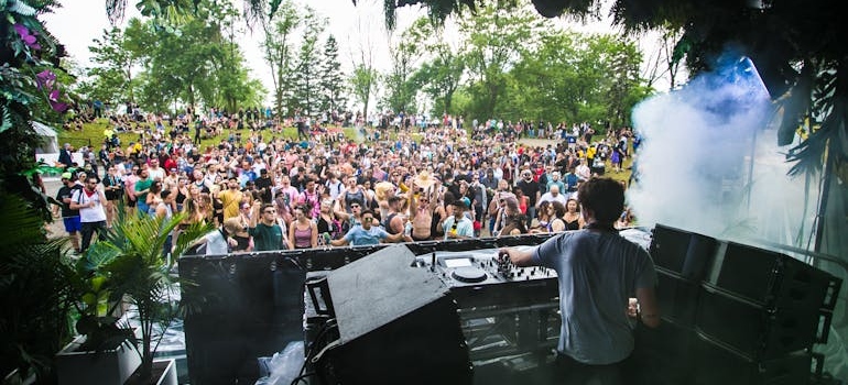 People attending a concert, one of the outdoor activities in Scranton that support sober living.