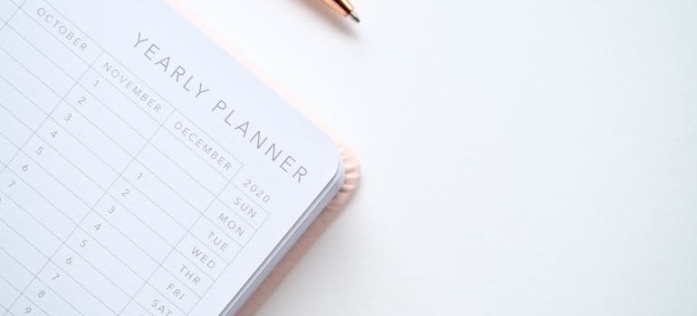 Yearly planner used by people who want to learn how to rebuild your life.