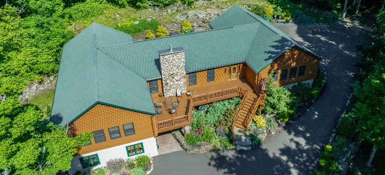 a drone view of the little creek lodge during the day