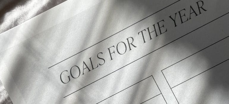 Goals of the year written on a paper.